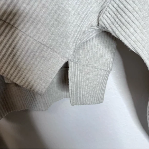 Alo Yoga Muse Hoodie Hooded Women Small Ivory Beige Crop Top Sweater Boxy Top - Picture 7 of 10